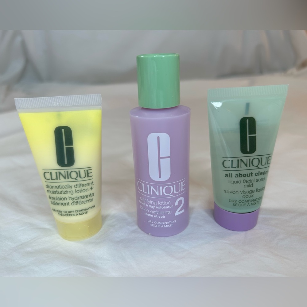 Clinique Mini Skincare Kit skin‎ type Dry Combination Travel NIB - Picture 2 of 5